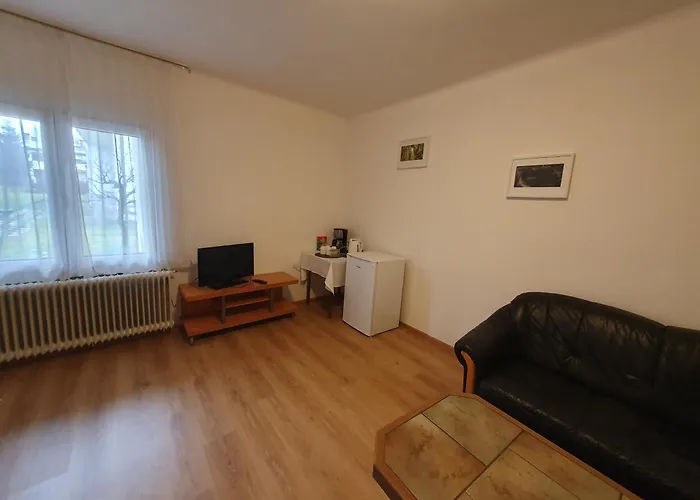 ゲストハウス ペンション Ttt