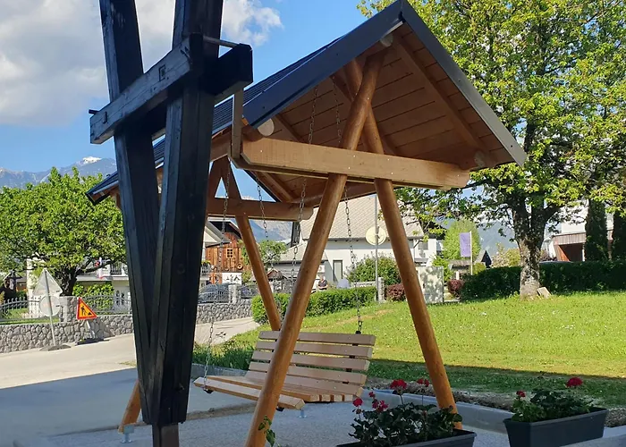 ゲストハウス ペンション Ttt ブレッド